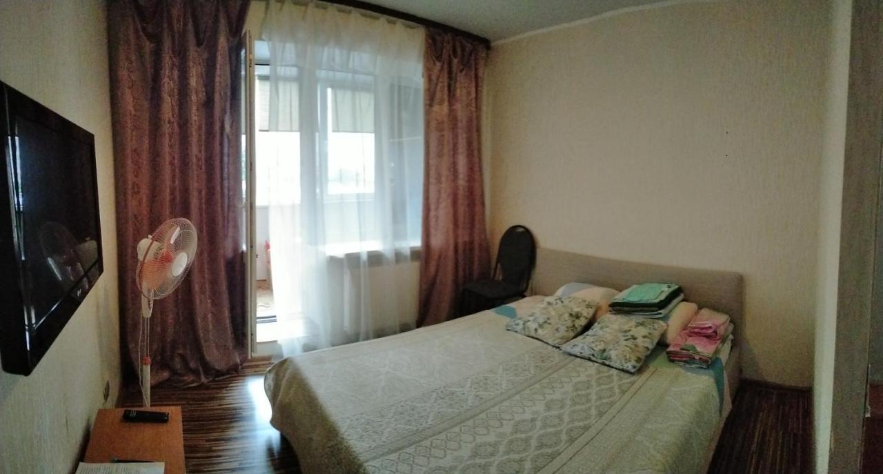 Apartamenty Riadom S Centrom Goroda Novgorod Exteriör bild